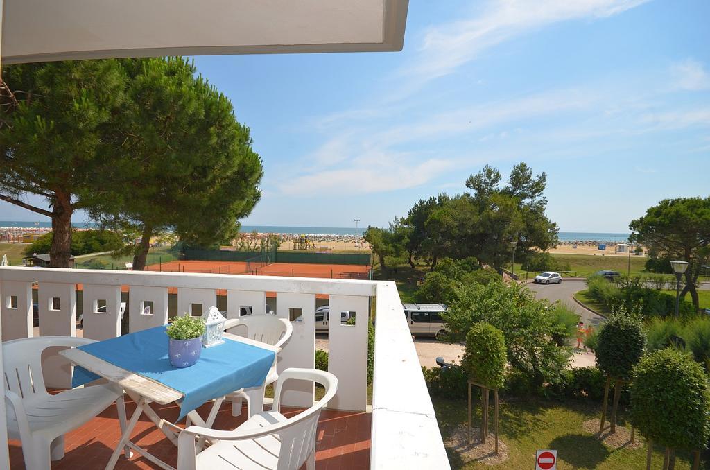 Appartamenti Diana Est Bibione Exterior foto