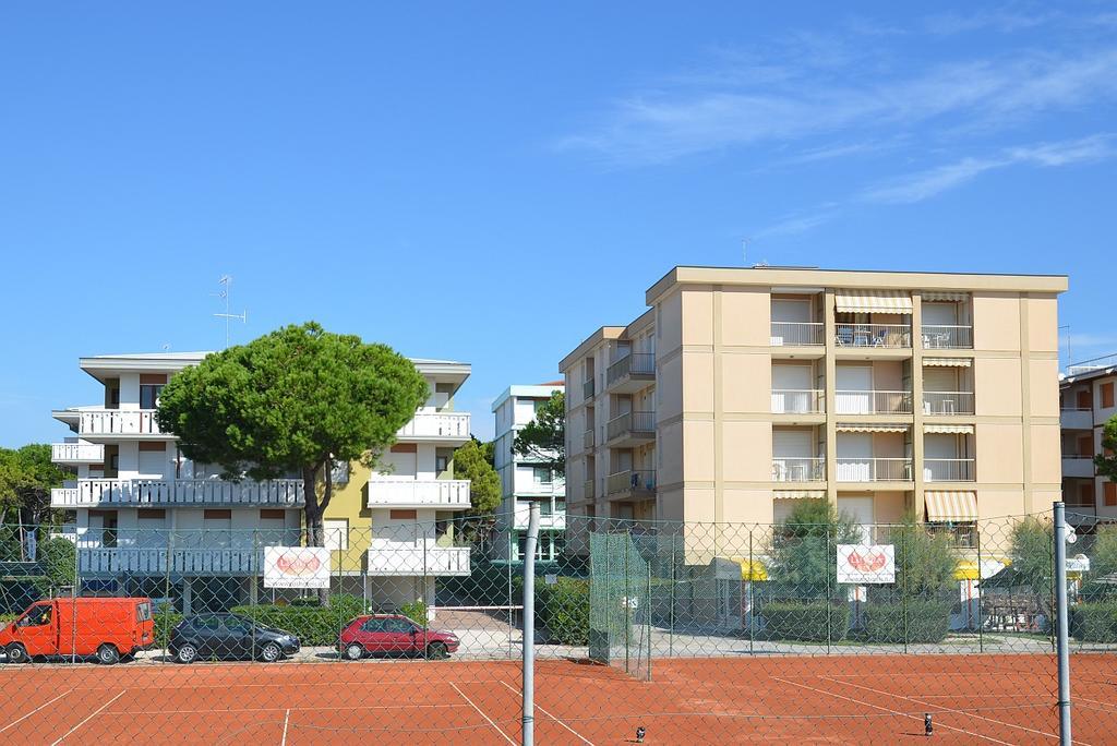 Appartamenti Diana Est Bibione Exterior foto